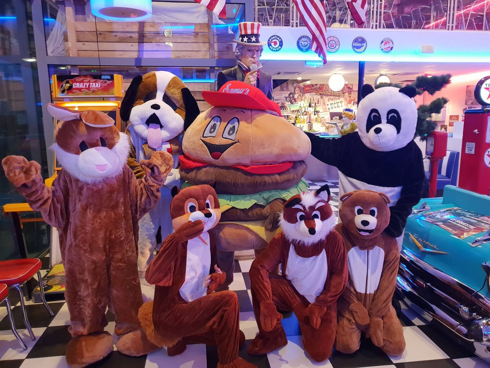 Les mascottes reprennent du service