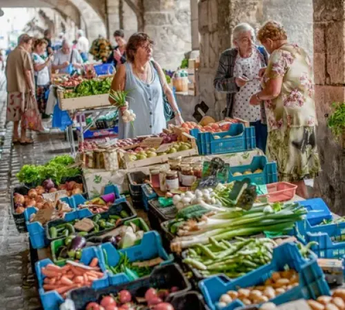 Petit marché de Villefranche, le samedi matin