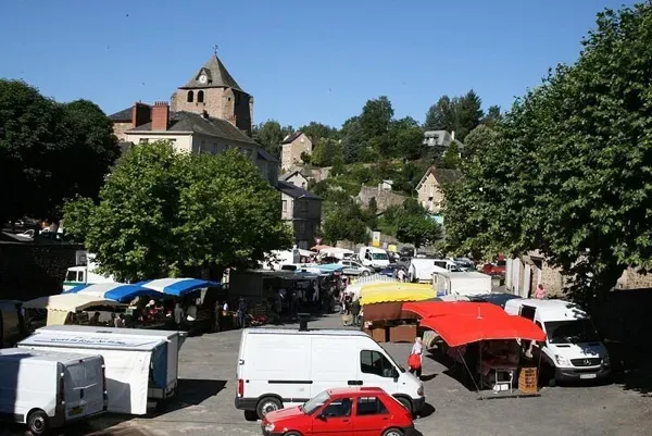 Foire mensuelle - Crédit: OFFICE DE TOURISME PAYS SEGALI