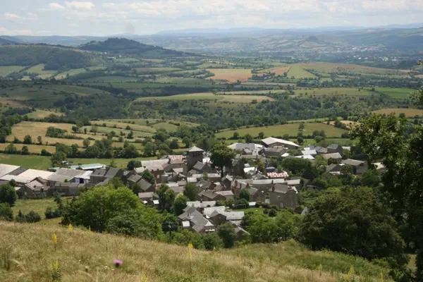Sortie VTT électrique ... - Crédit: Office de Tourisme des Causses à l'Aubrac