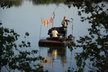 Le pianO du lac " Jangada "