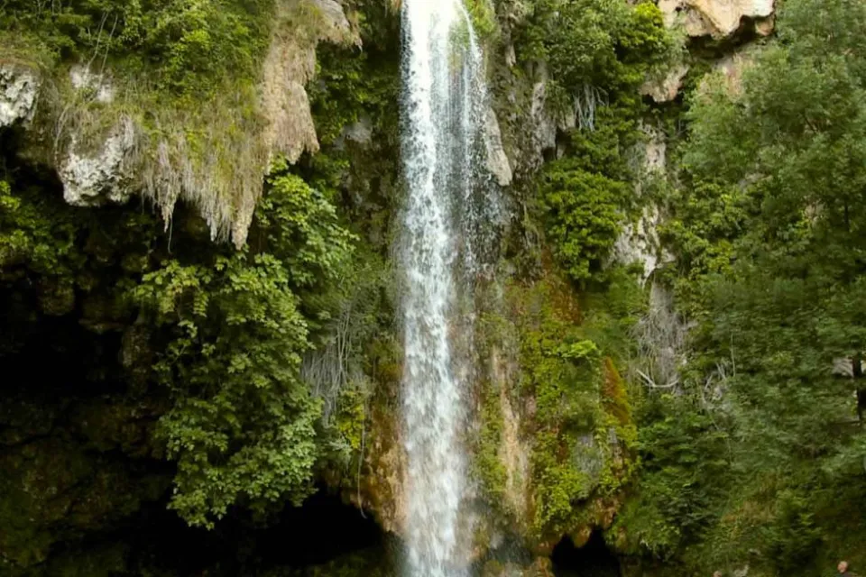 La Cascade de Salles-la-Source