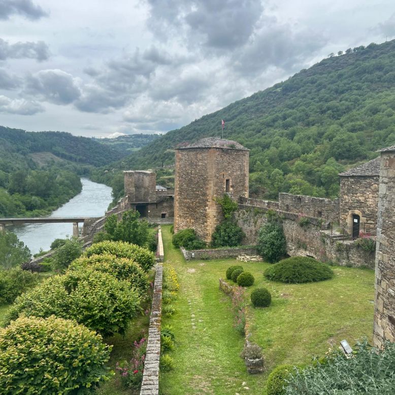 Brousse le château