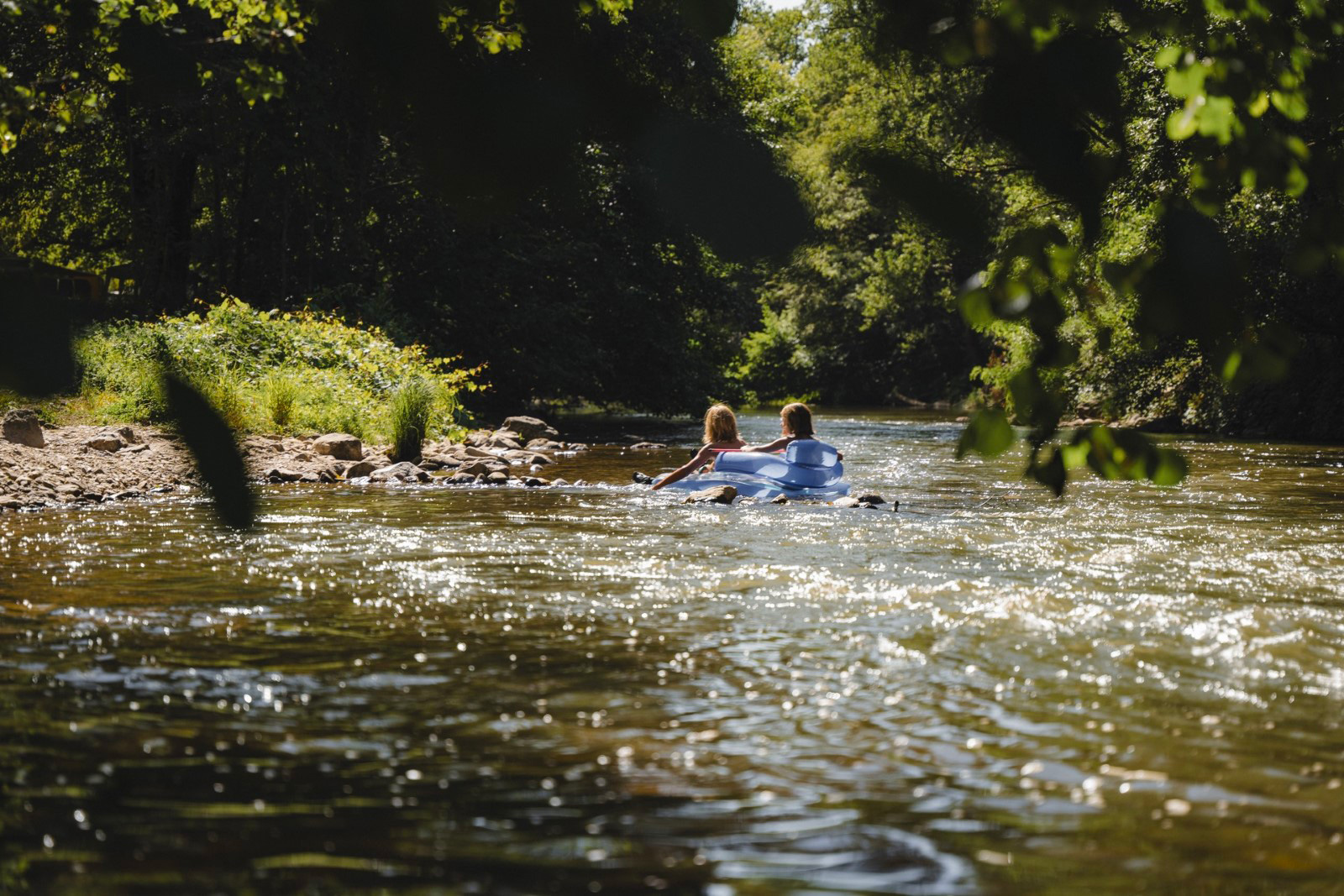 Camping La Prade - Votre parenthese nature en famille, entre sérénité et authenticité