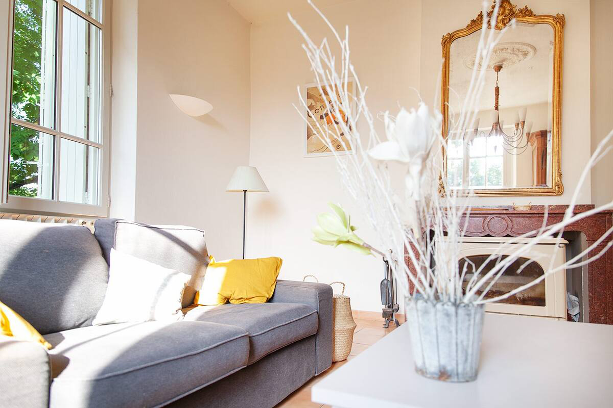 Mistinguette House