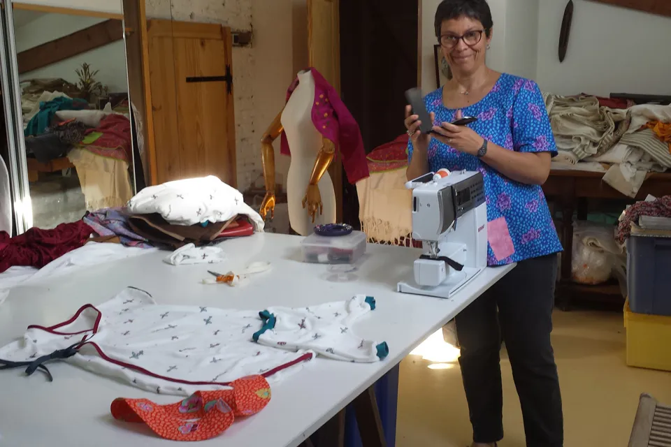 Atelier de couture au château de Naïs