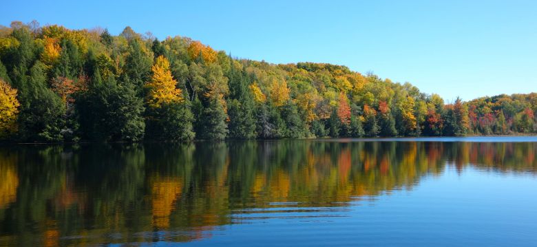 Lake of Picades