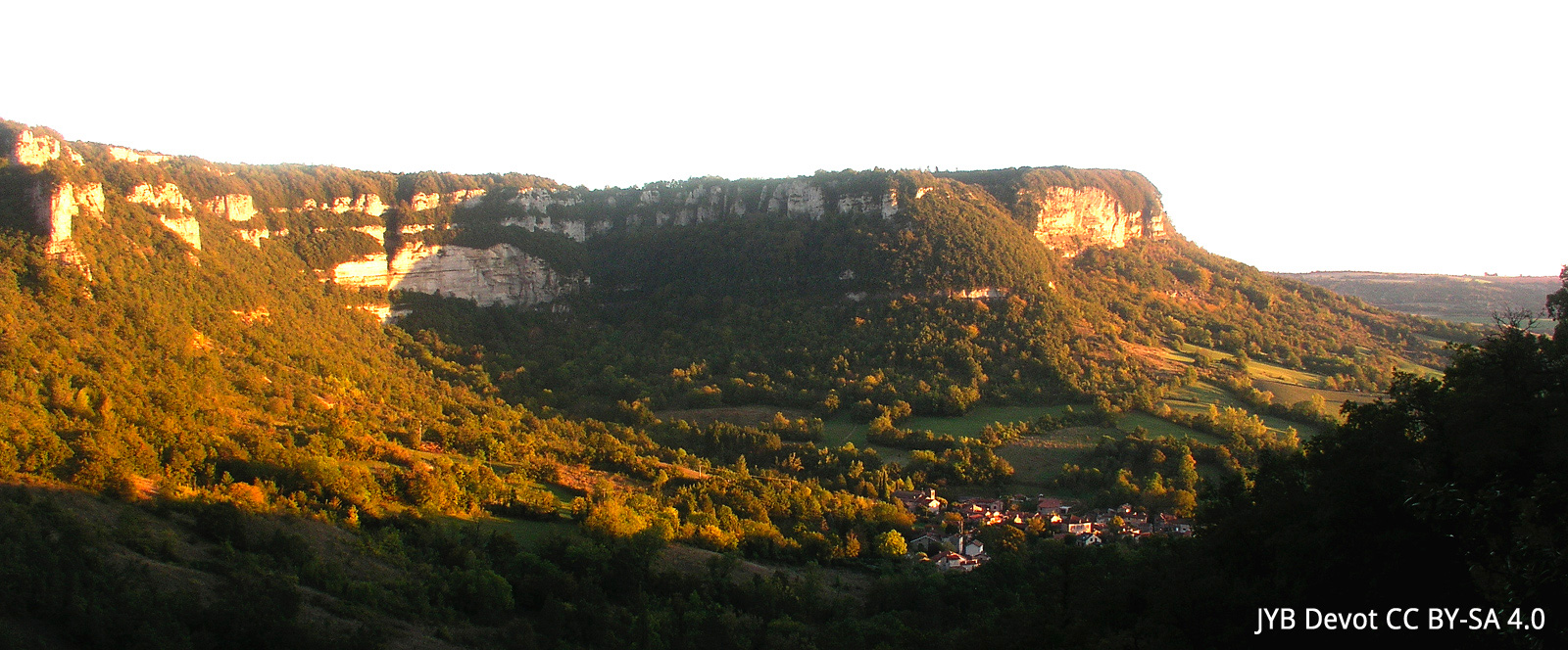 The Cirque of Saint-Paul-des-Fonts