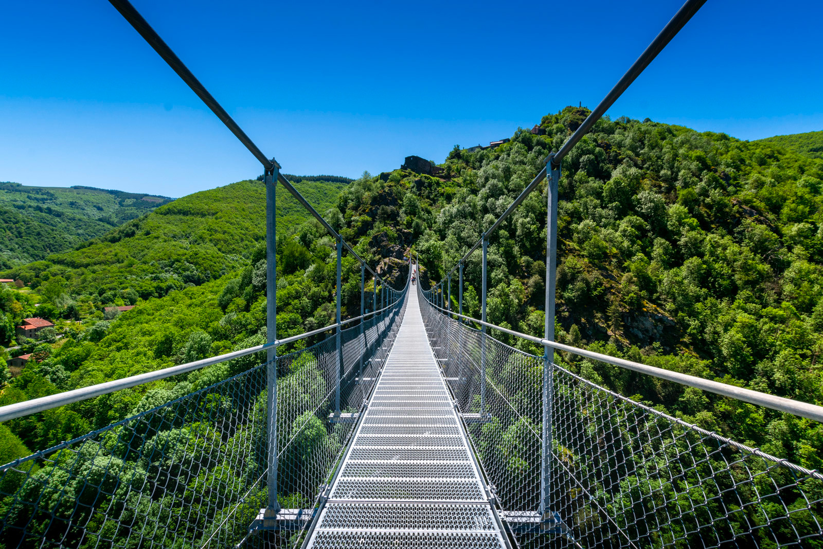 La Passerelle de Mazamet et les Gorges de l'Ar ...