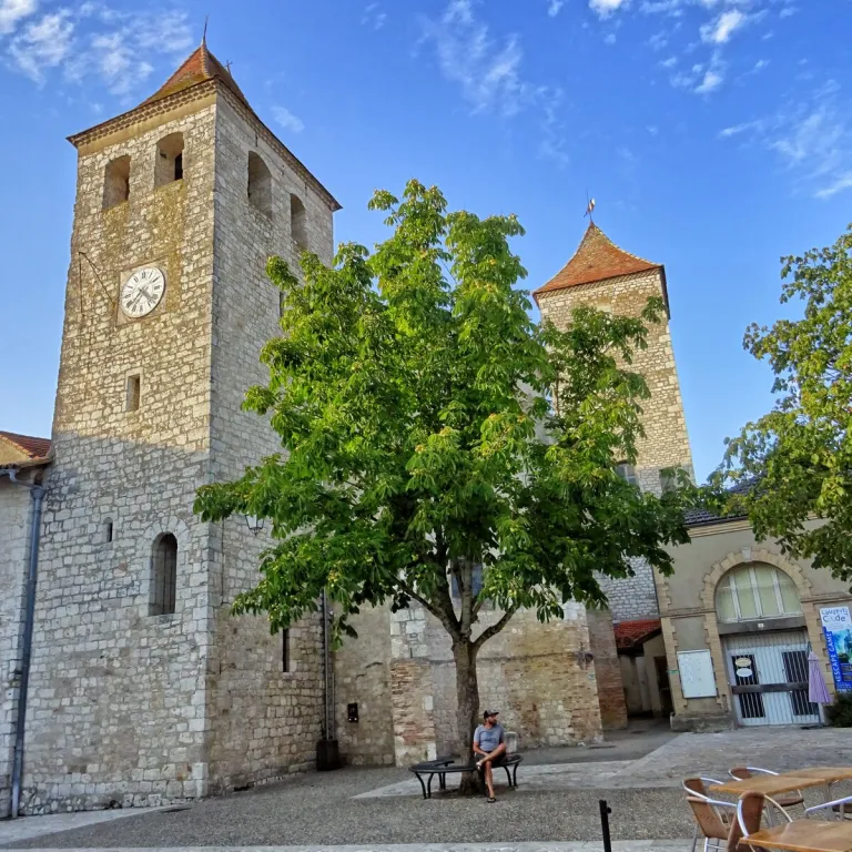 La Bastide de Lauzerte: a listed place to disc ...