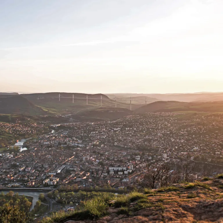Visit Millau on foot or by bike