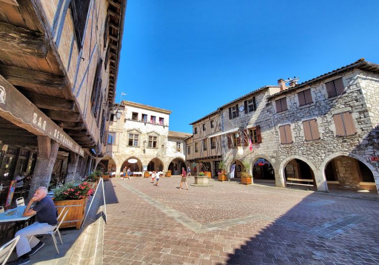 Discover the medieval village of Castelnau-de- ...