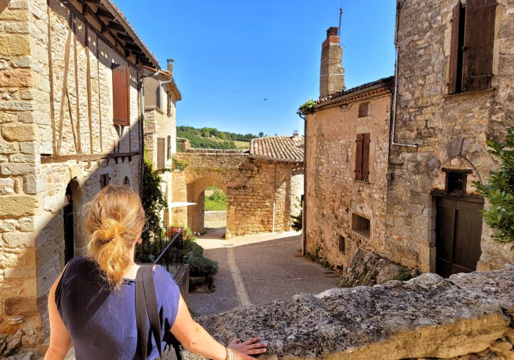 Discovering the fortified town of Puycelsi