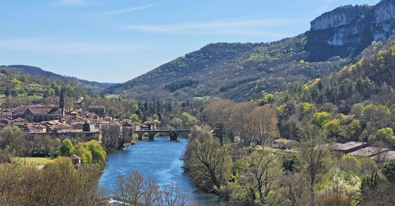 Visiter les Gorges de l’Aveyron dans la région ...
