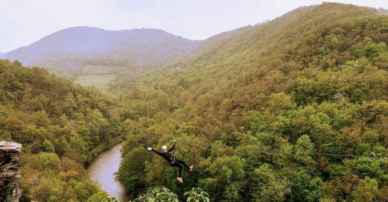 Partez à l’aventure : La Via Ferrata du Roc du ...