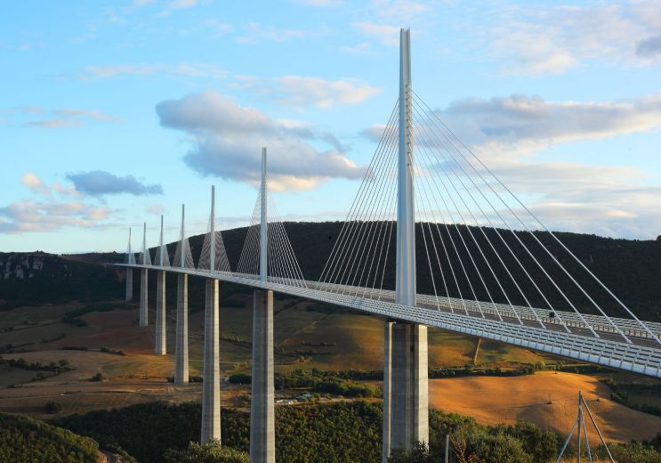 The Eiffage Millau Viaduct Race, a not-to-be-m ...