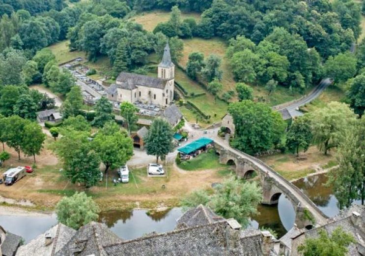 Discover the beautiful medieval village of Bel ...
