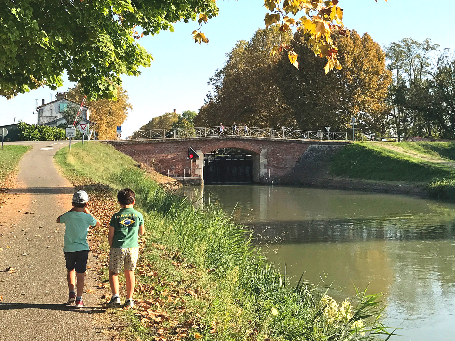 Keeping children occupied in the Tarn et Garonne