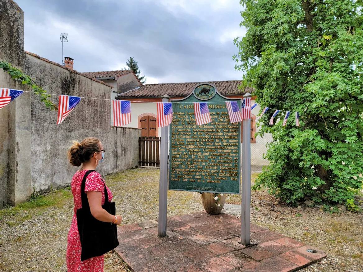 Plaque officielle