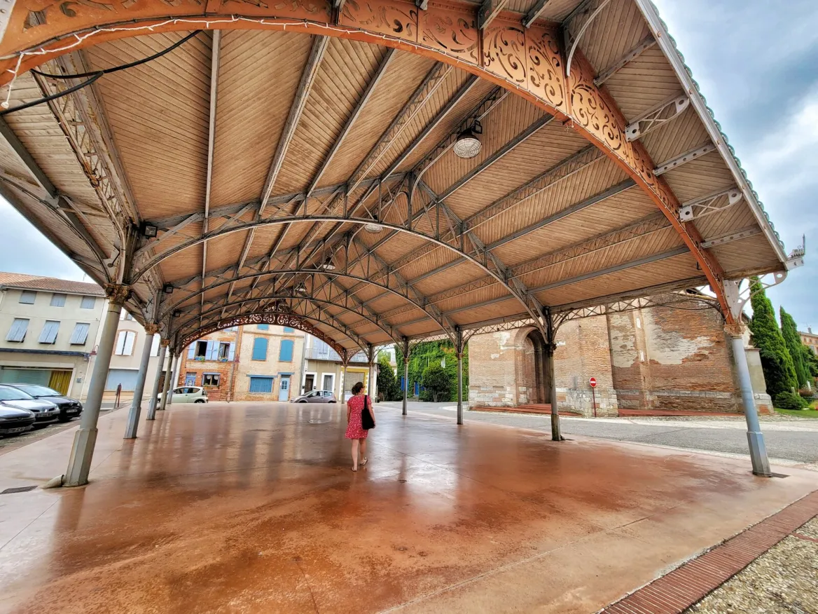 La halle de Saint-Nicolas-de-la-Grave