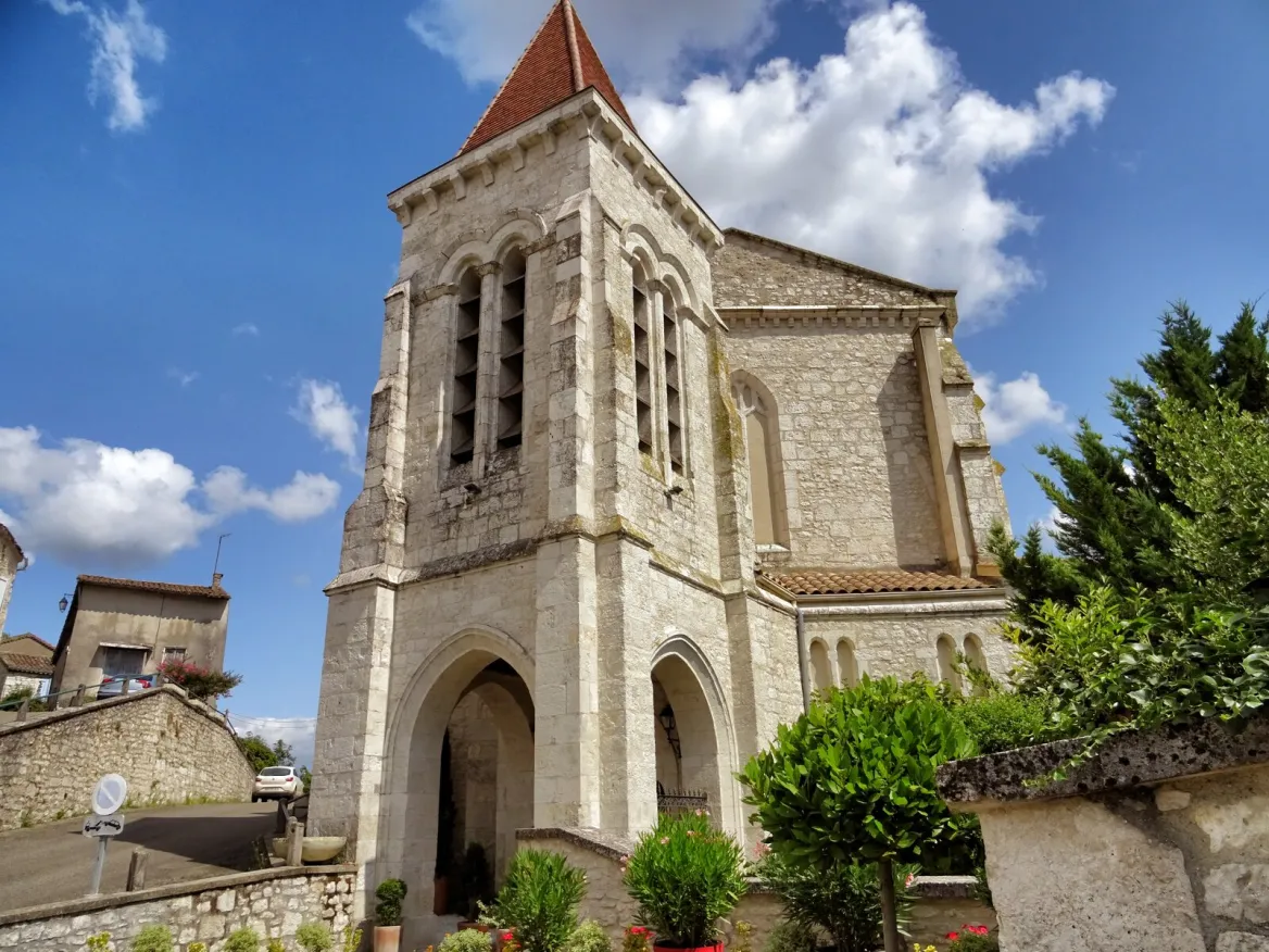 The current church of Montaigu de Quercy
