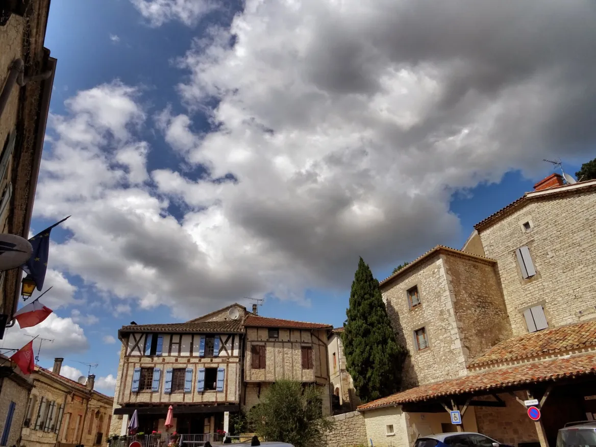 L'Hôtel de Ville de Montaigu en Quercy
