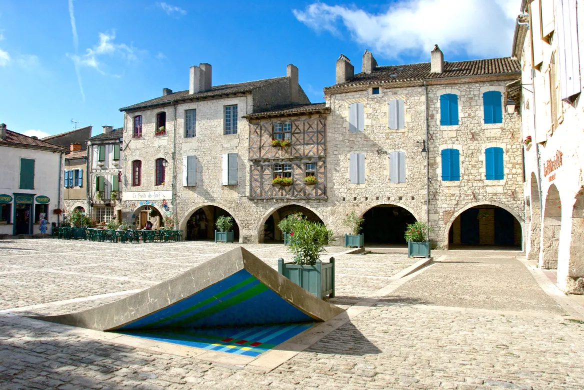 Lauzerte - Photo credit: AdobeStock / nfophotography
