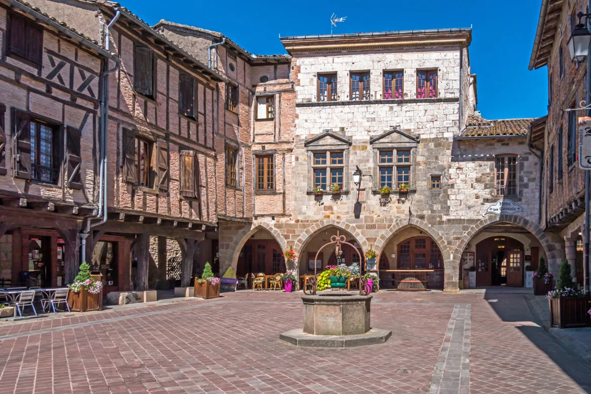 Photo: Castelnaud-de-Montmiral Photo: AdobeStock Pictures news