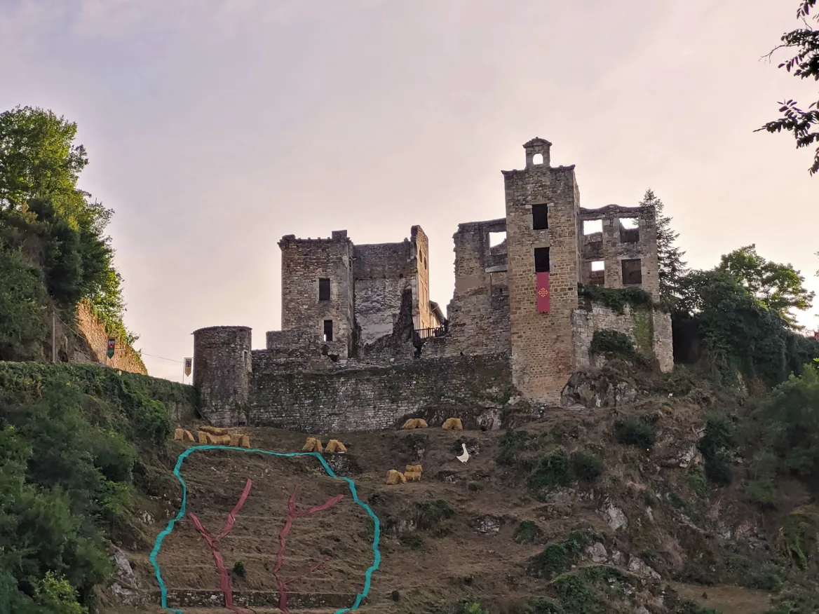 Laguépie Castle