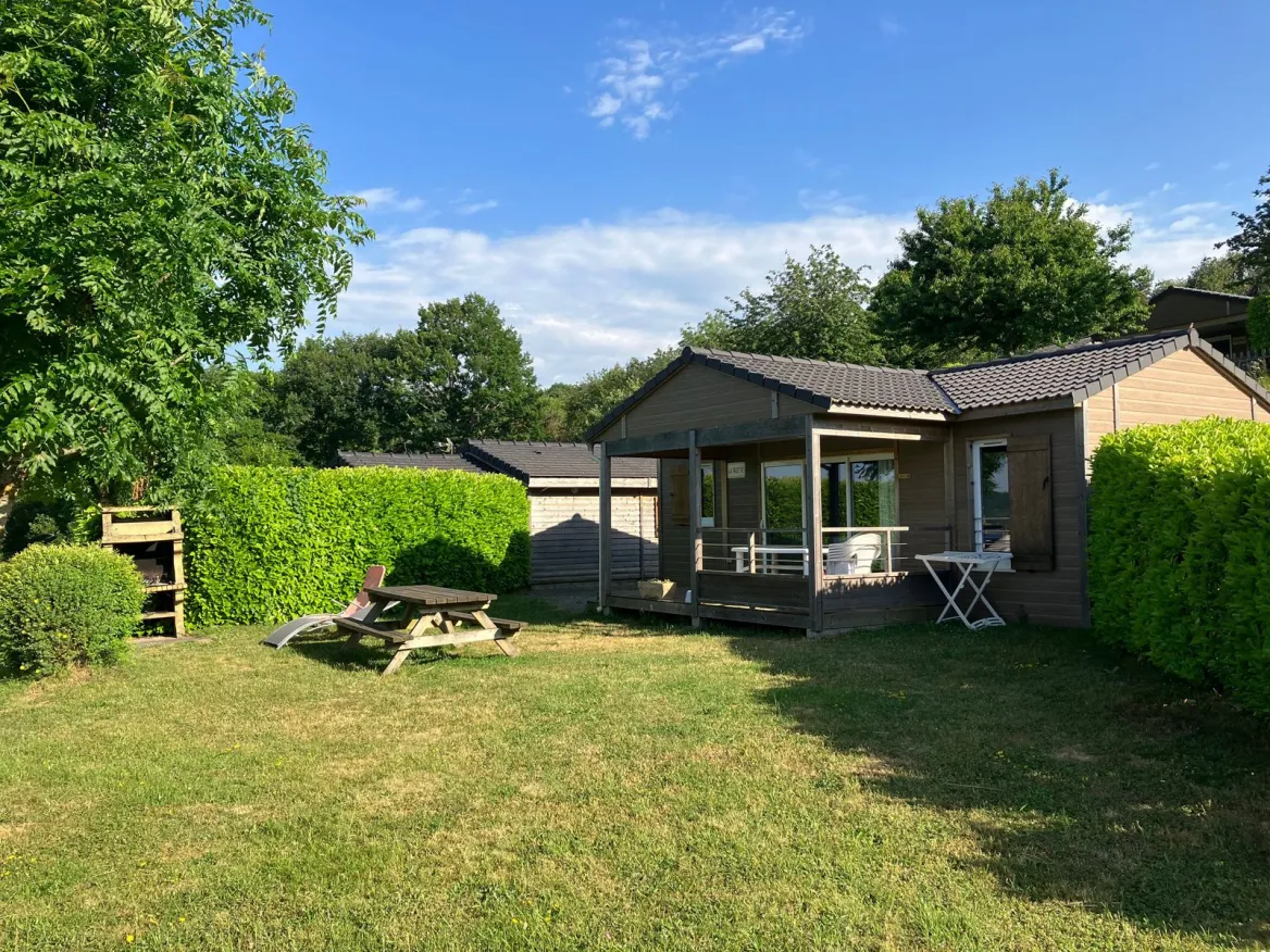 Camping les Rives du Lac de Laouzas 3*