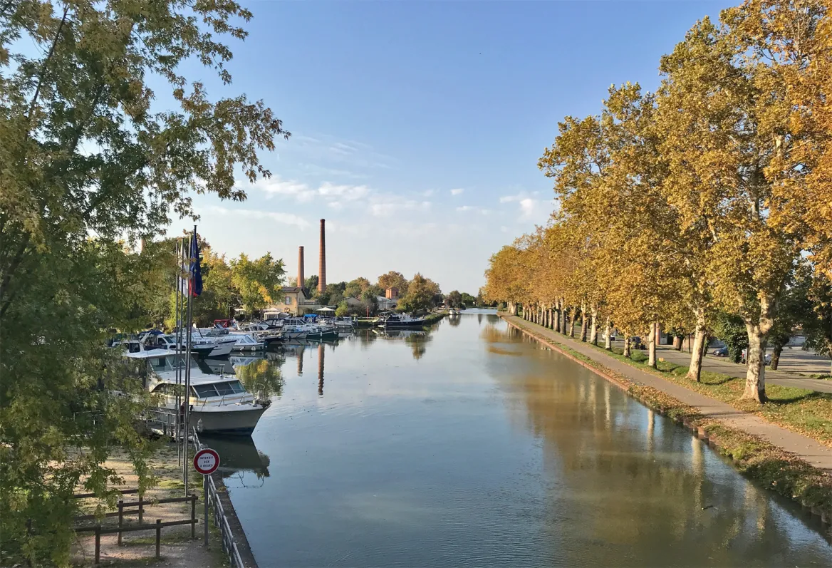 Canal des deux mers à vélo, à Montech
