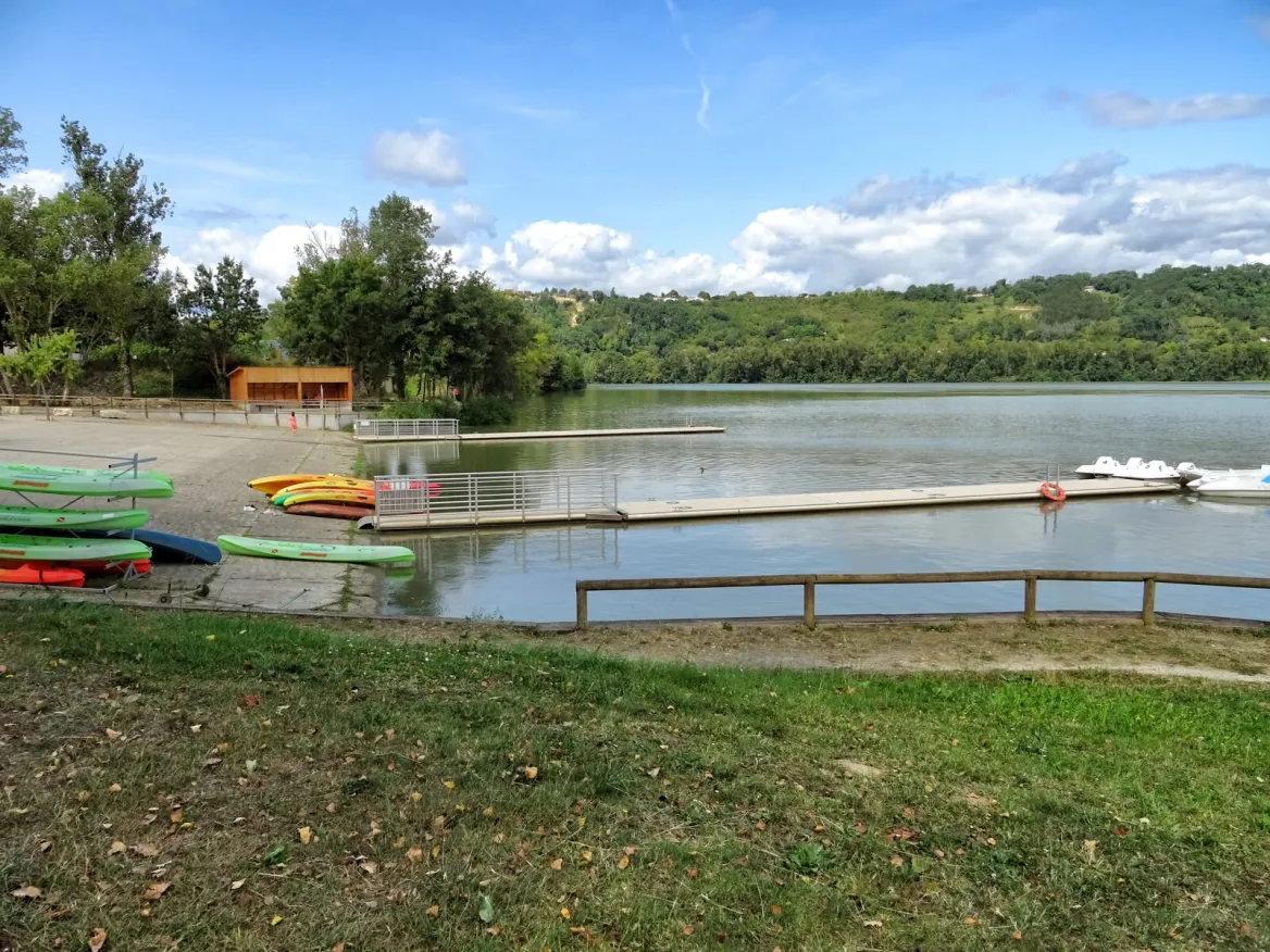 Saint-Nicolas-de-la-Grave: The ornithological reserve of the leisure center