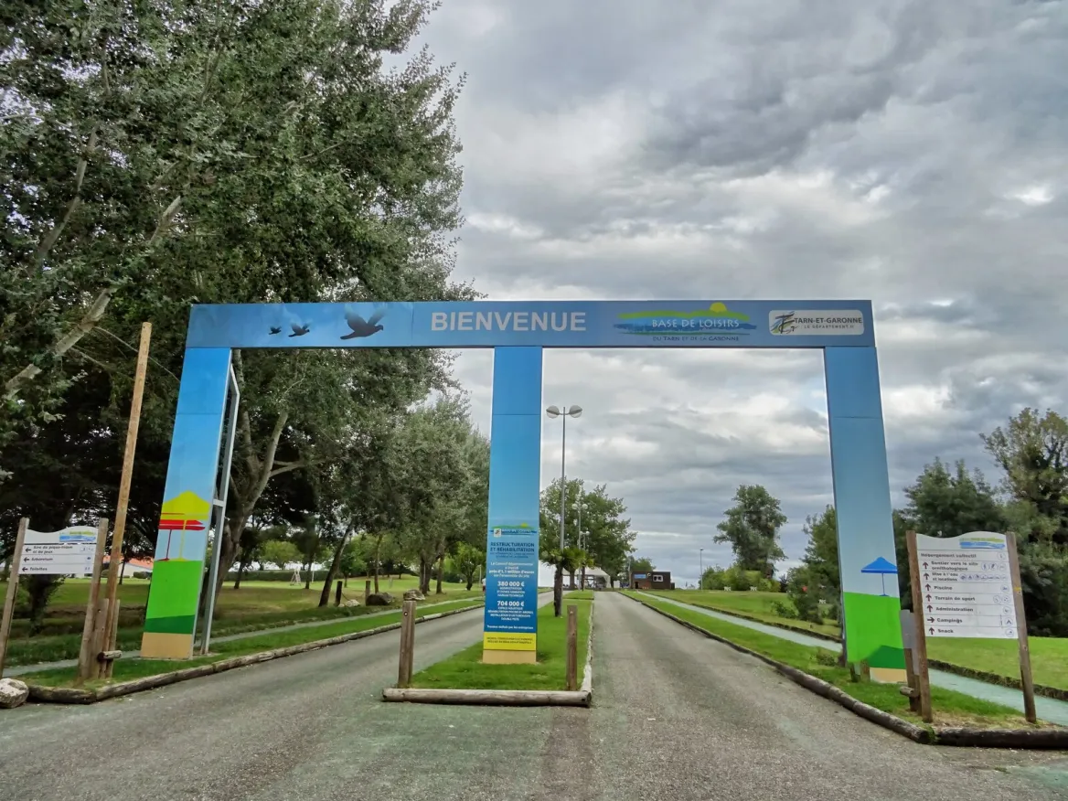 Saint-Nicolas-de-la-Grave: The ornithological reserve of the leisure center