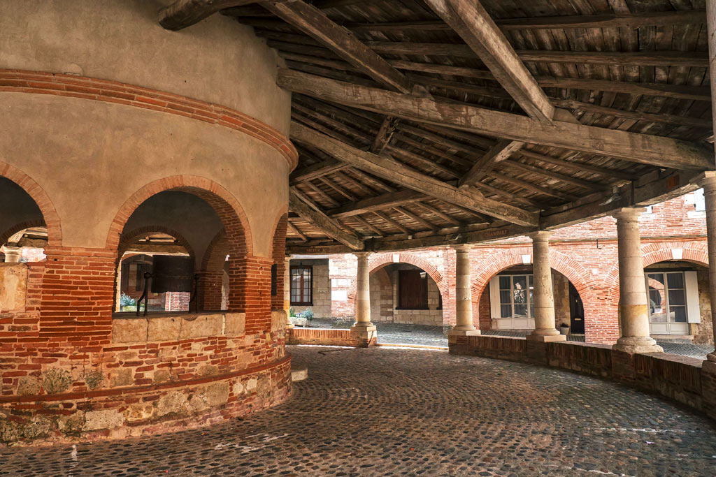 La Halle aux grains circulaire d'Auvillar
