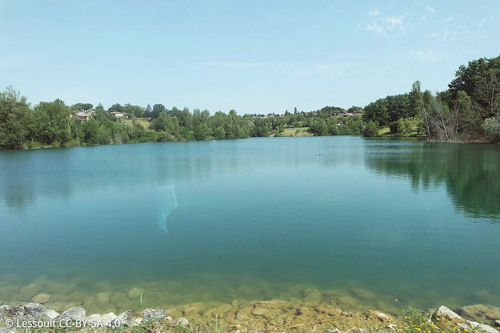Lake of the Montclar-de-Quercy leisure center